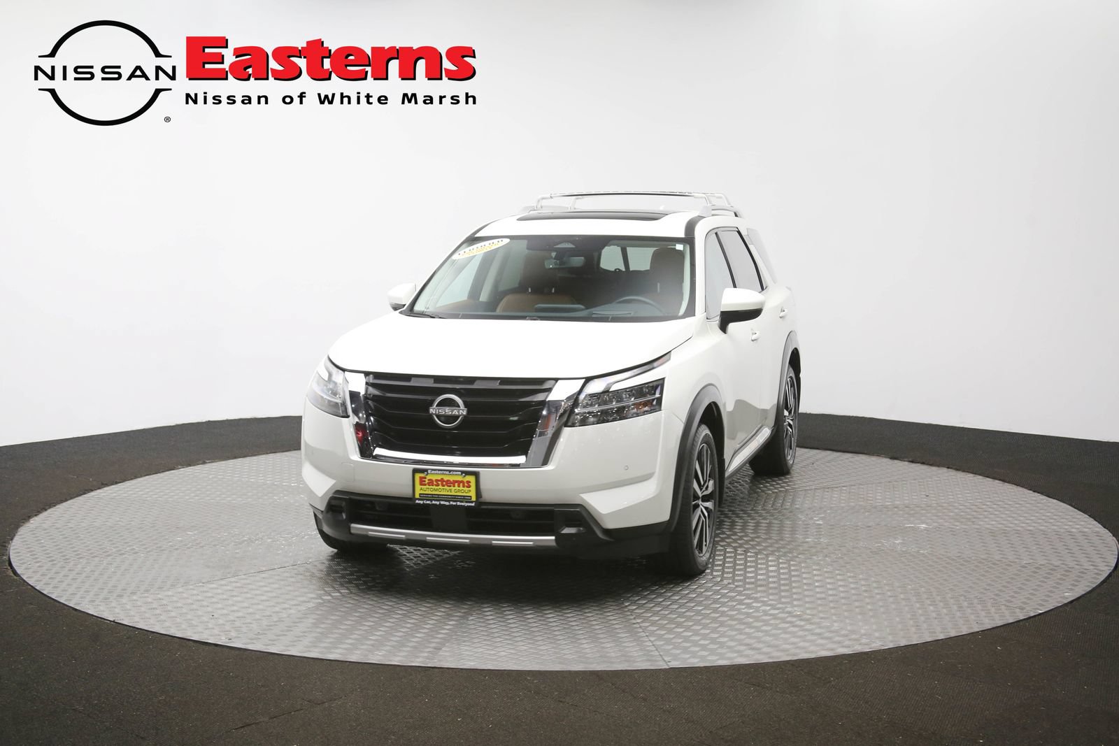 Used 2023 Nissan Pathfinder Platinum AWD/4WD image 57