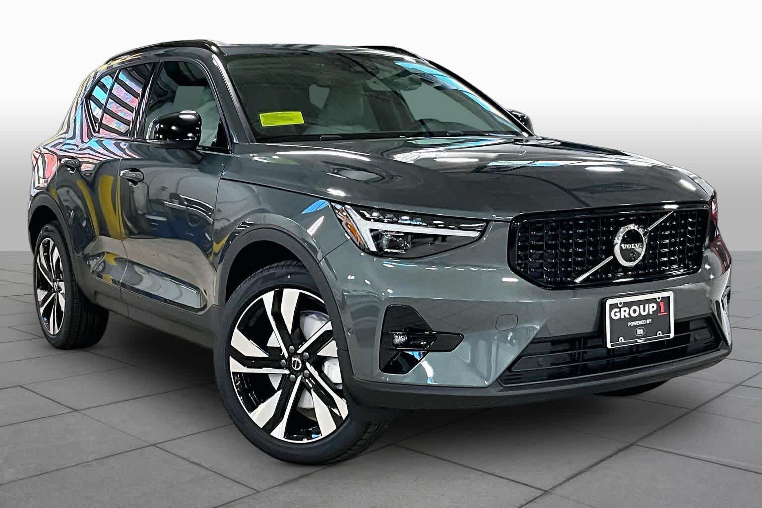 New 2026 Volvo XC40 B5 Ultra w/ Protection Package Premier AWD/4WD image 17