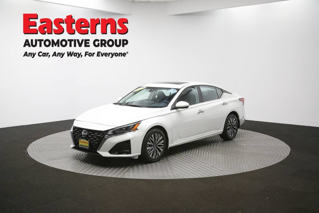 Used 2024 Nissan Altima 2.5 SV w/ SV Premium Package AWD/4WD image 58