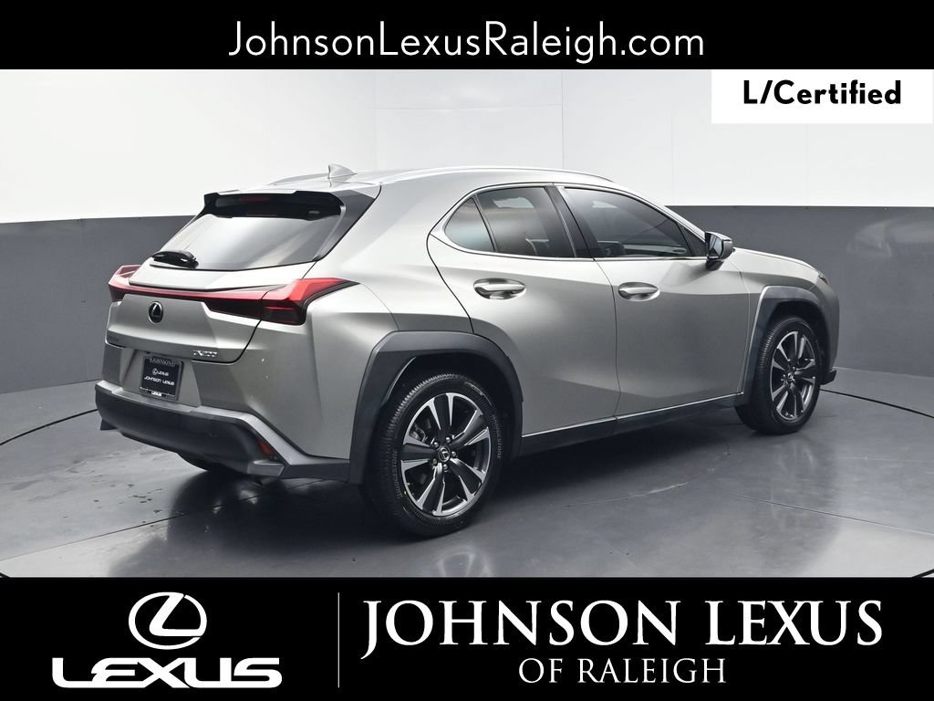 Certified 2021 Lexus UX 200 w/ Accessory Package (Z2) FWD image 9