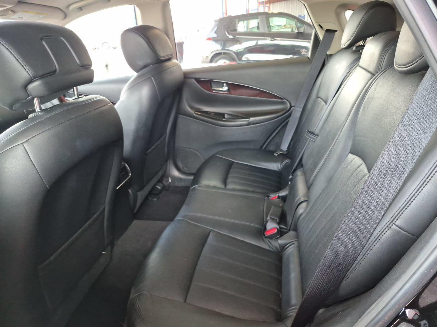 Used 2017 INFINITI QX50 2WD w/ Technology Package image 11