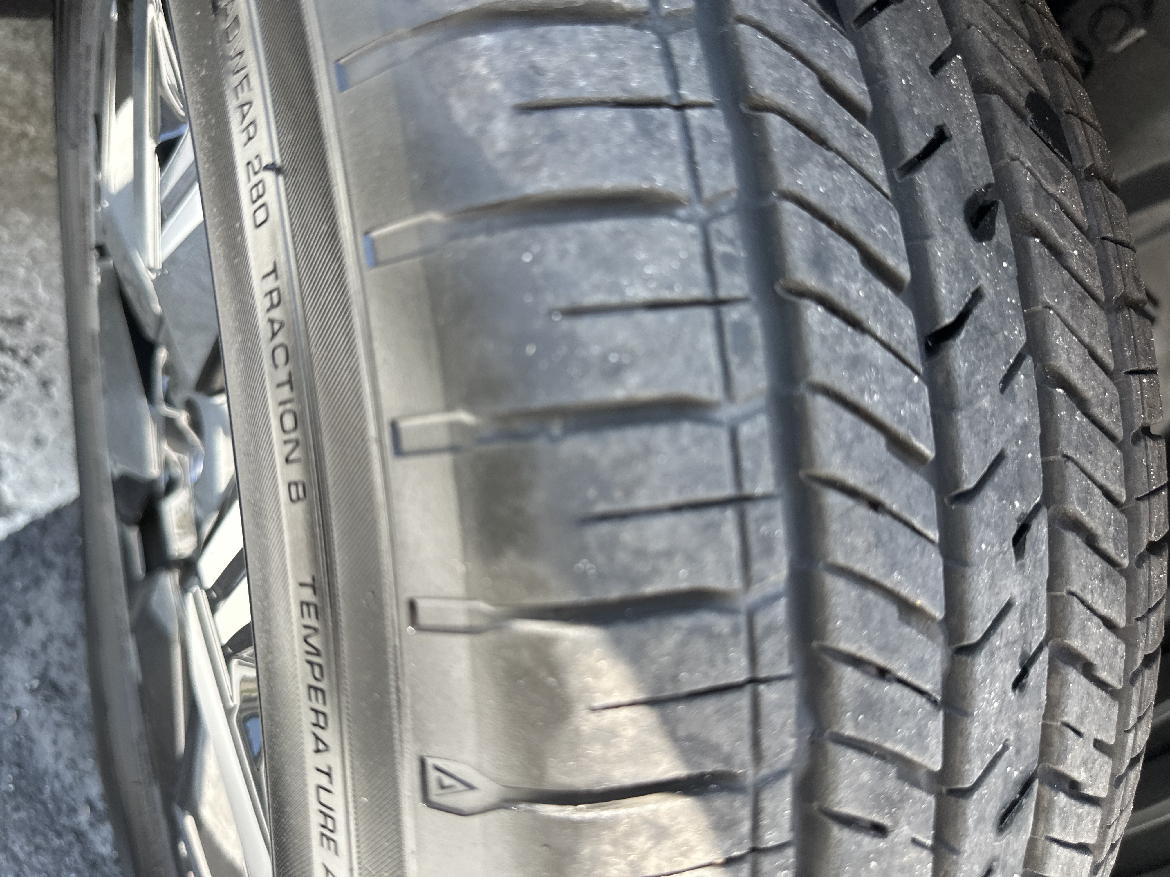 Used 2025 Subaru Forester AWD/4WD image 8