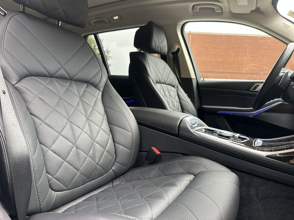 Certified 2024 BMW X7 xDrive40i w/ Premium Package image 33