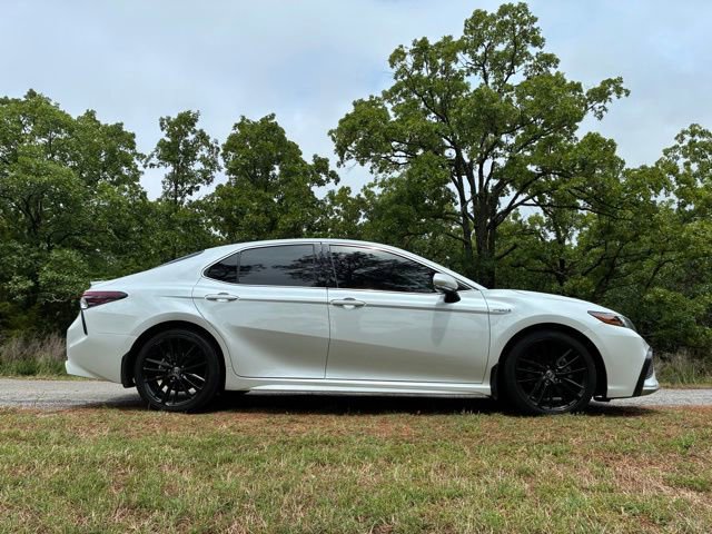 Used 2021 Toyota Camry XSE w/ Cold Weather Package FWD image 6