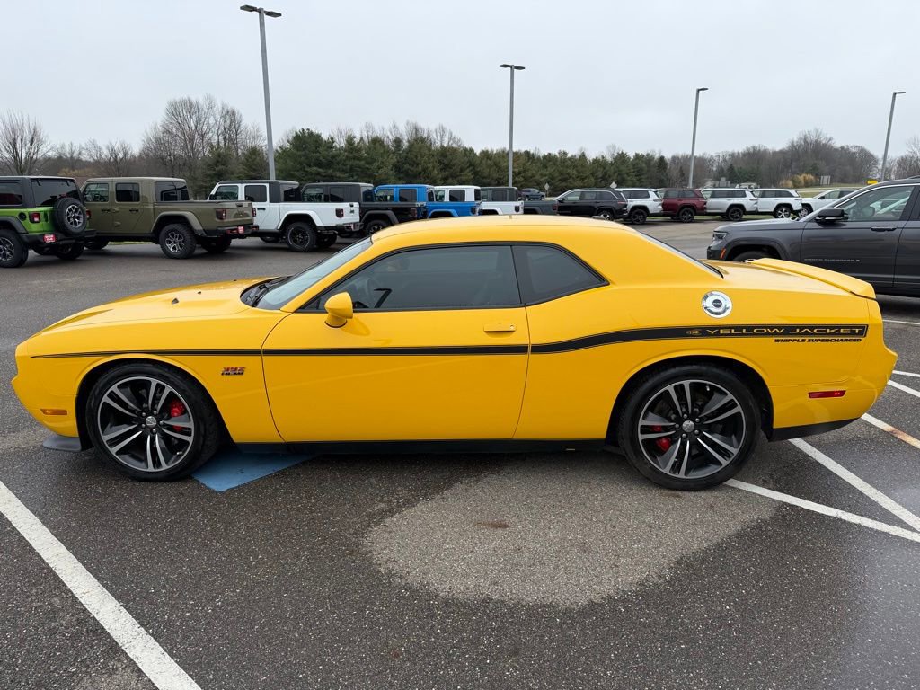 Used 2012 Dodge Challenger SRT8 Yellow Jacket w/ Premium Sound Group RWD image 9