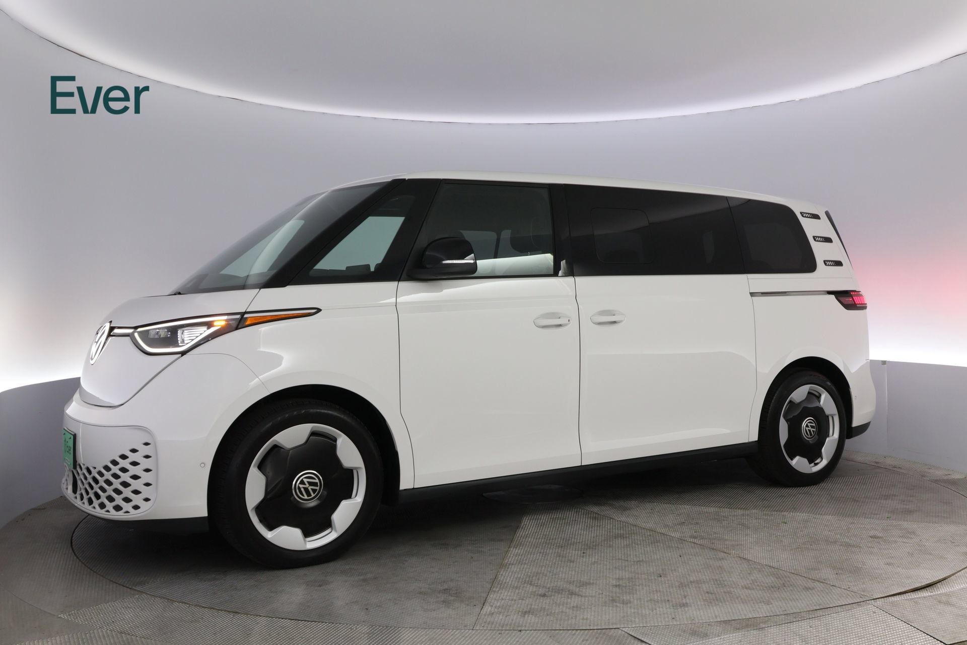 Used 2025 Volkswagen ID. Buzz Pro S RWD image 18