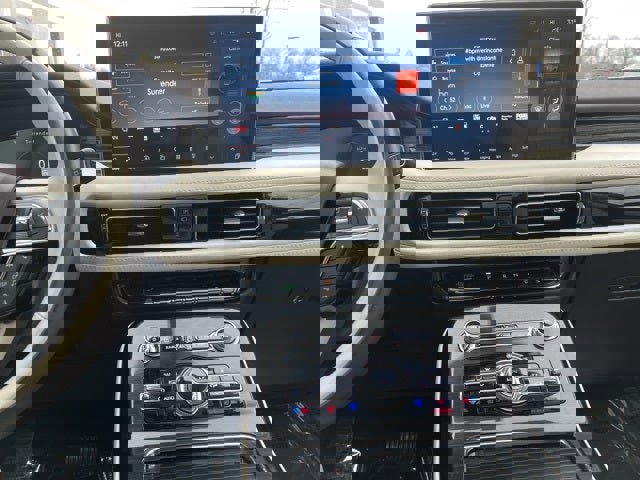 Used 2022 Lincoln Nautilus Black Label w/ Class II Trailer Tow Package image 32