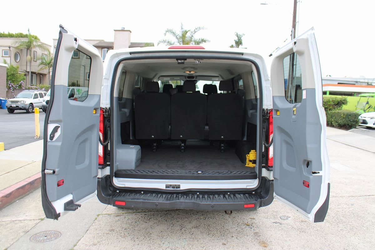 Used 2019 Ford Transit 150 XLT image 24