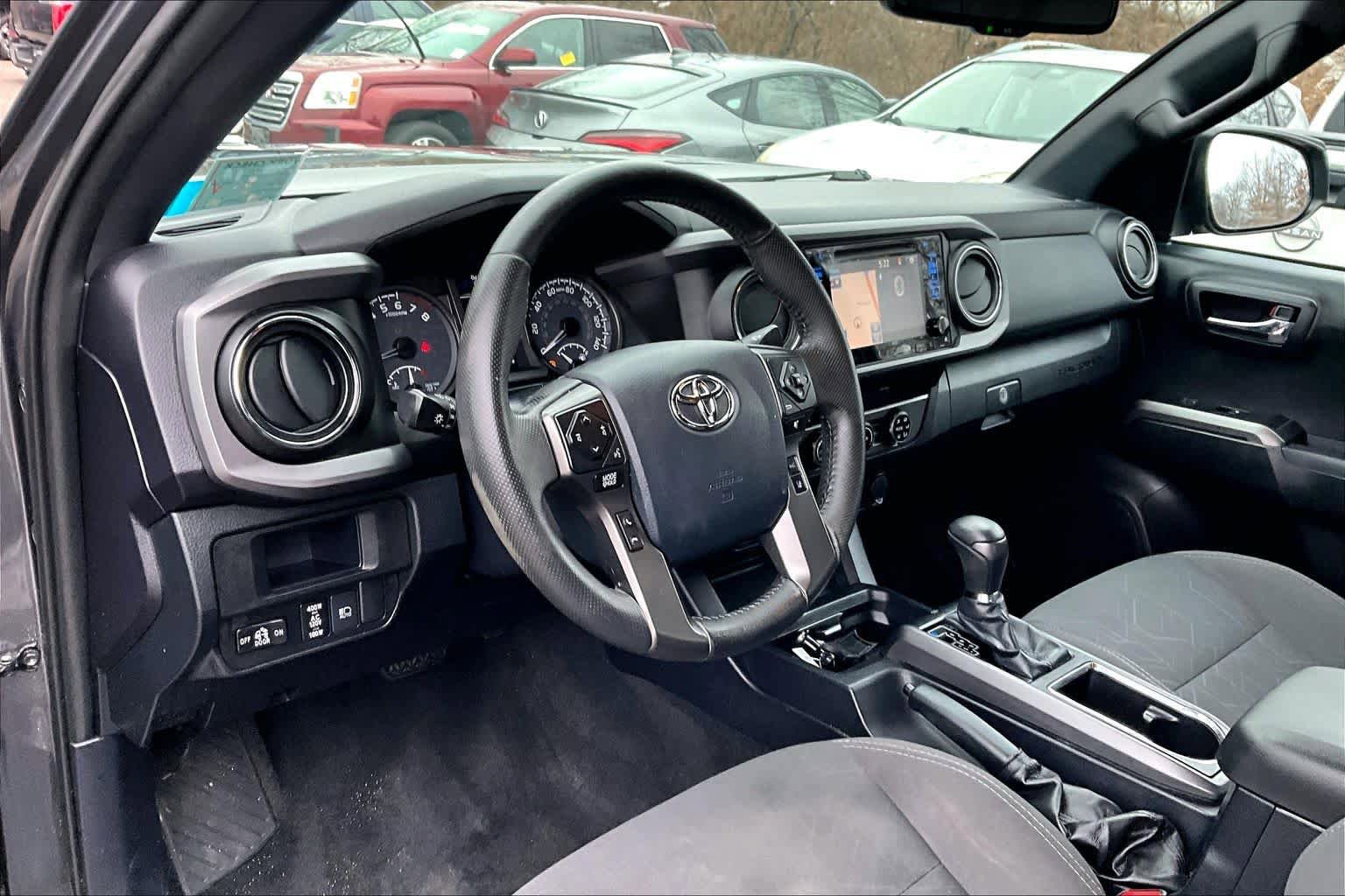 Certified 2018 Toyota Tacoma TRD Off-Road w/ Technology Package image 16