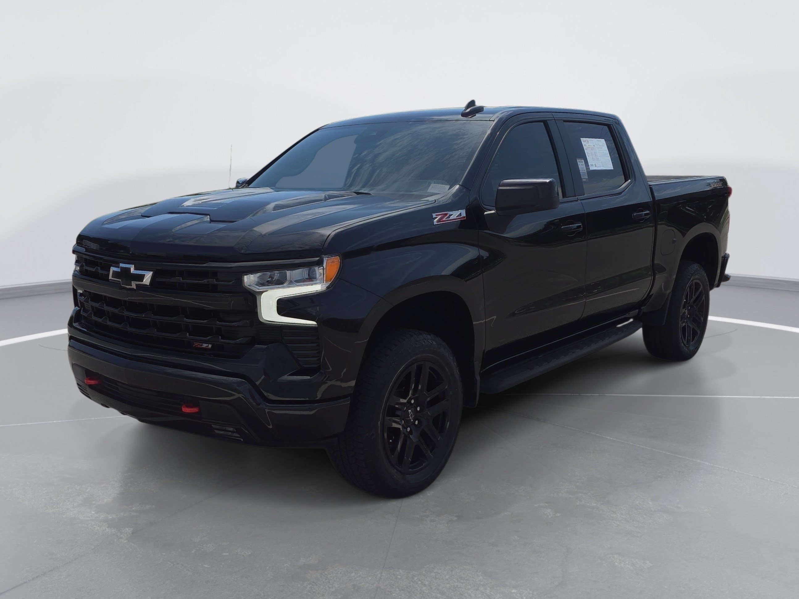 Used 2025 Chevrolet Silverado 1500 LT Trail Boss w/ Convenience Package II AWD/4WD image 7