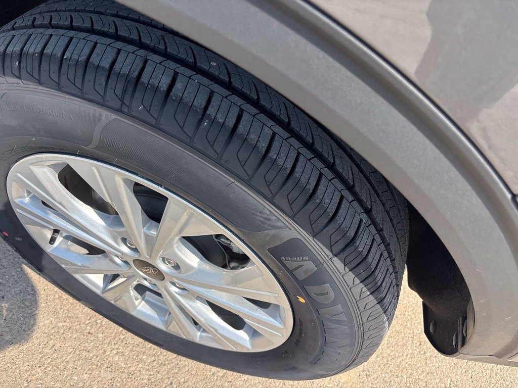 Certified 2024 Ford Escape Active AWD/4WD image 9