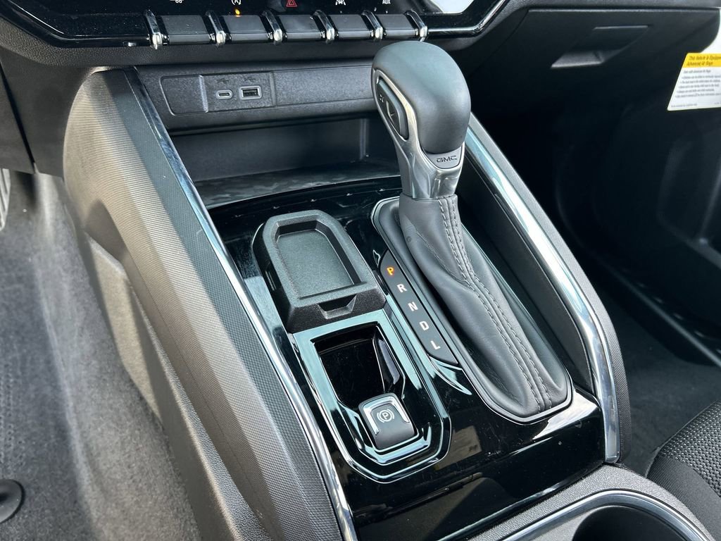 Used 2026 GMC Canyon Elevation RWD image 16