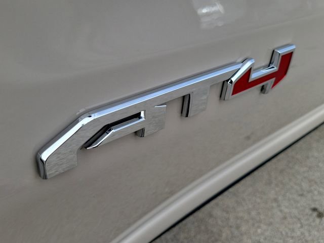 New 2026 GMC Sierra 1500 AT4 w/ Technology Package image 10