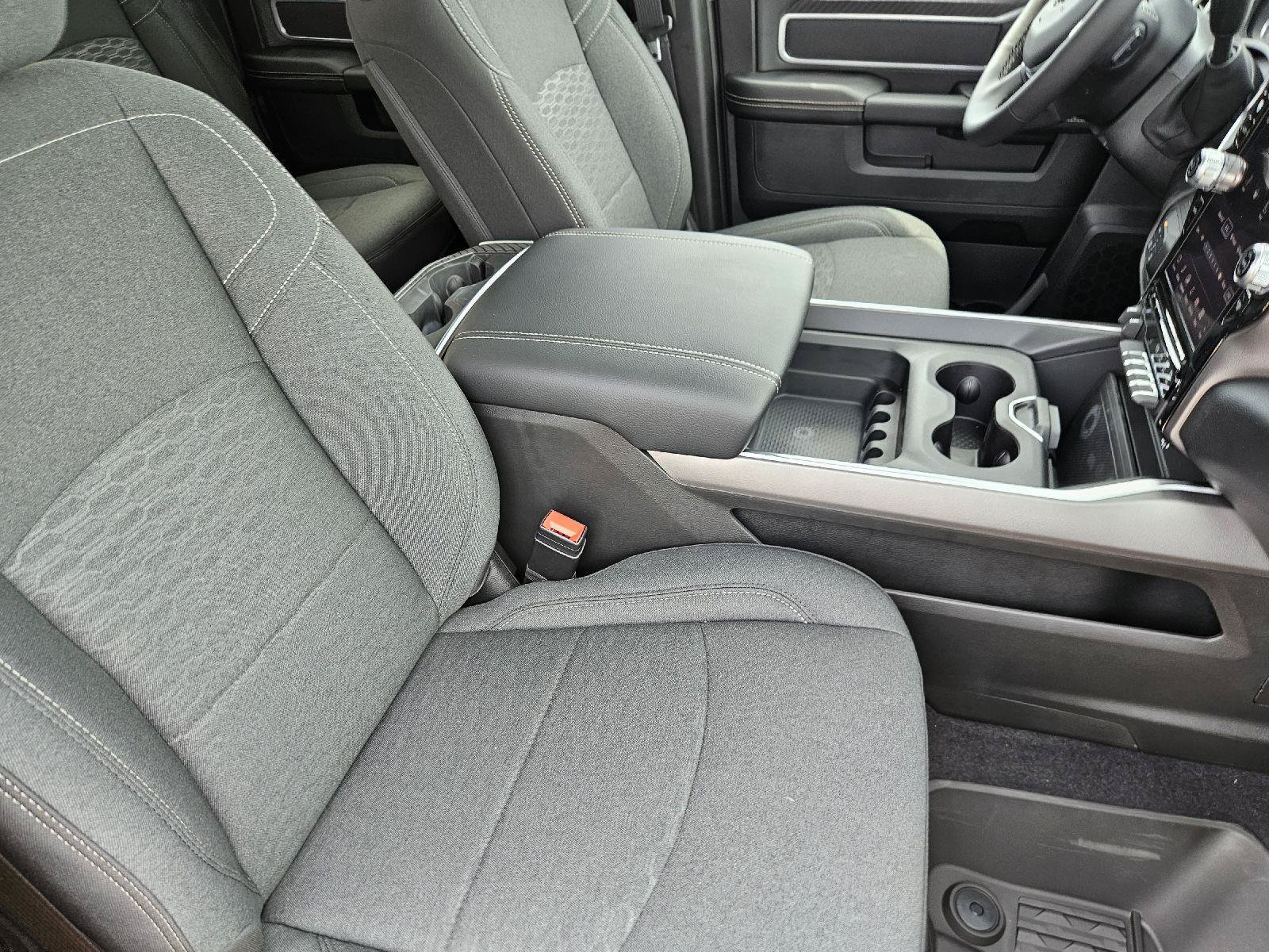 New 2027 RAM 3500 Laramie AWD/4WD image 10