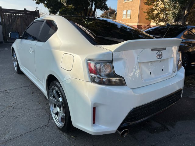 Used 2016 Scion tC image 7