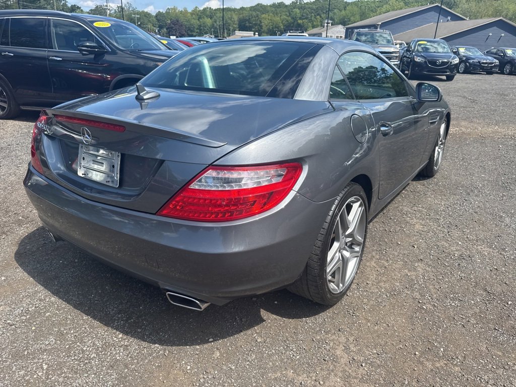 Used 2016 Mercedes-Benz SLK 300 image 11