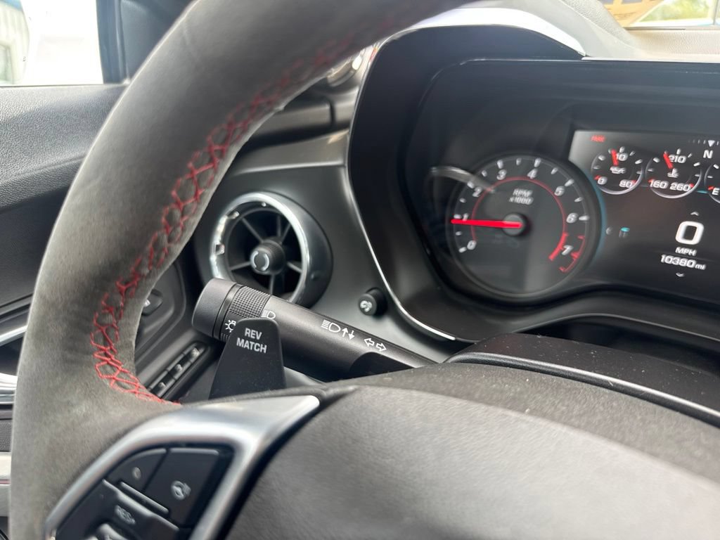Used 2018 Chevrolet Camaro ZL1 RWD image 43