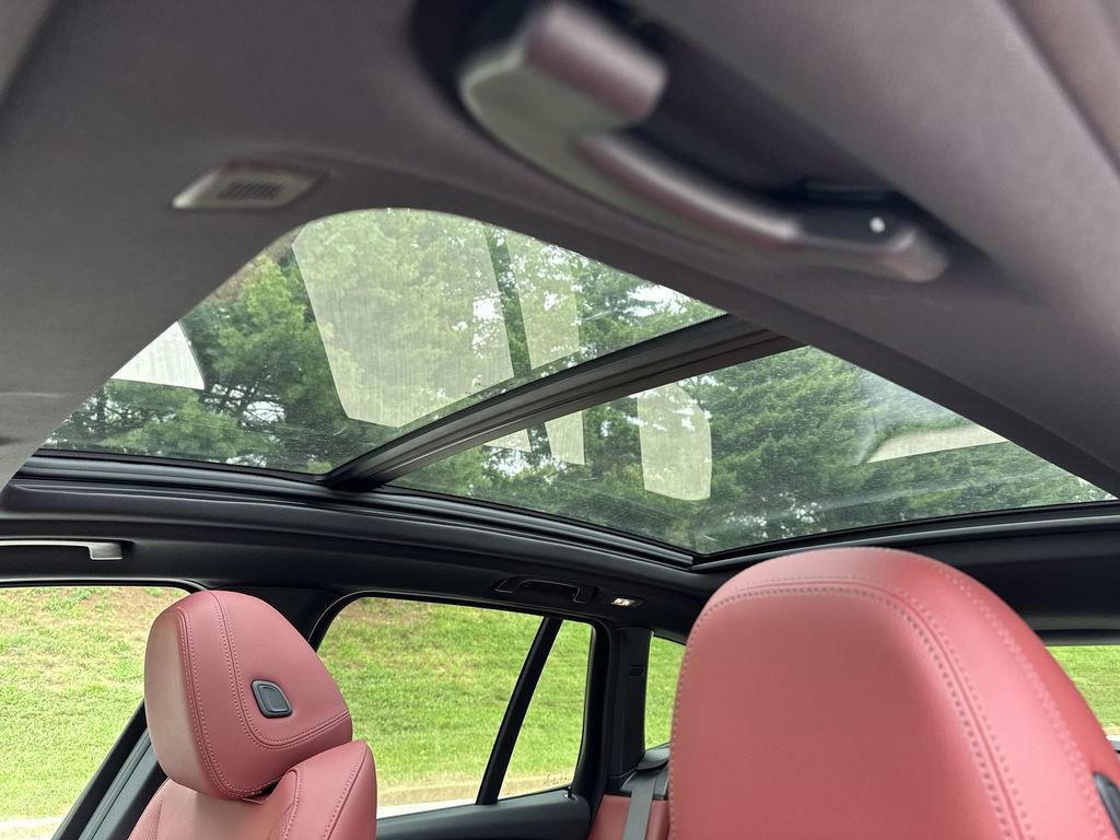 Used 2024 BMW X3 xDrive30i w/ Premium Package image 46