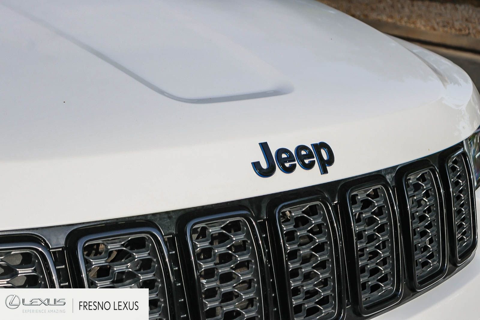 Used 2018 Jeep Grand Cherokee Laredo image 11