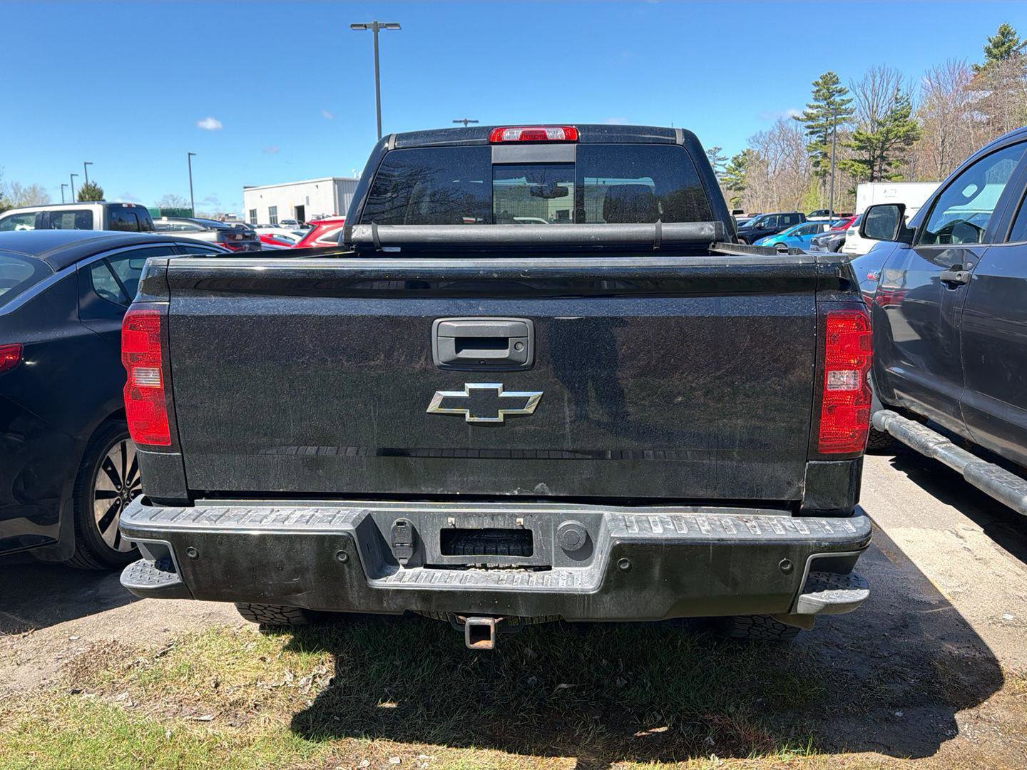 Used 2017 Chevrolet Silverado 1500 LT w/ All Star Edition AWD/4WD image 7