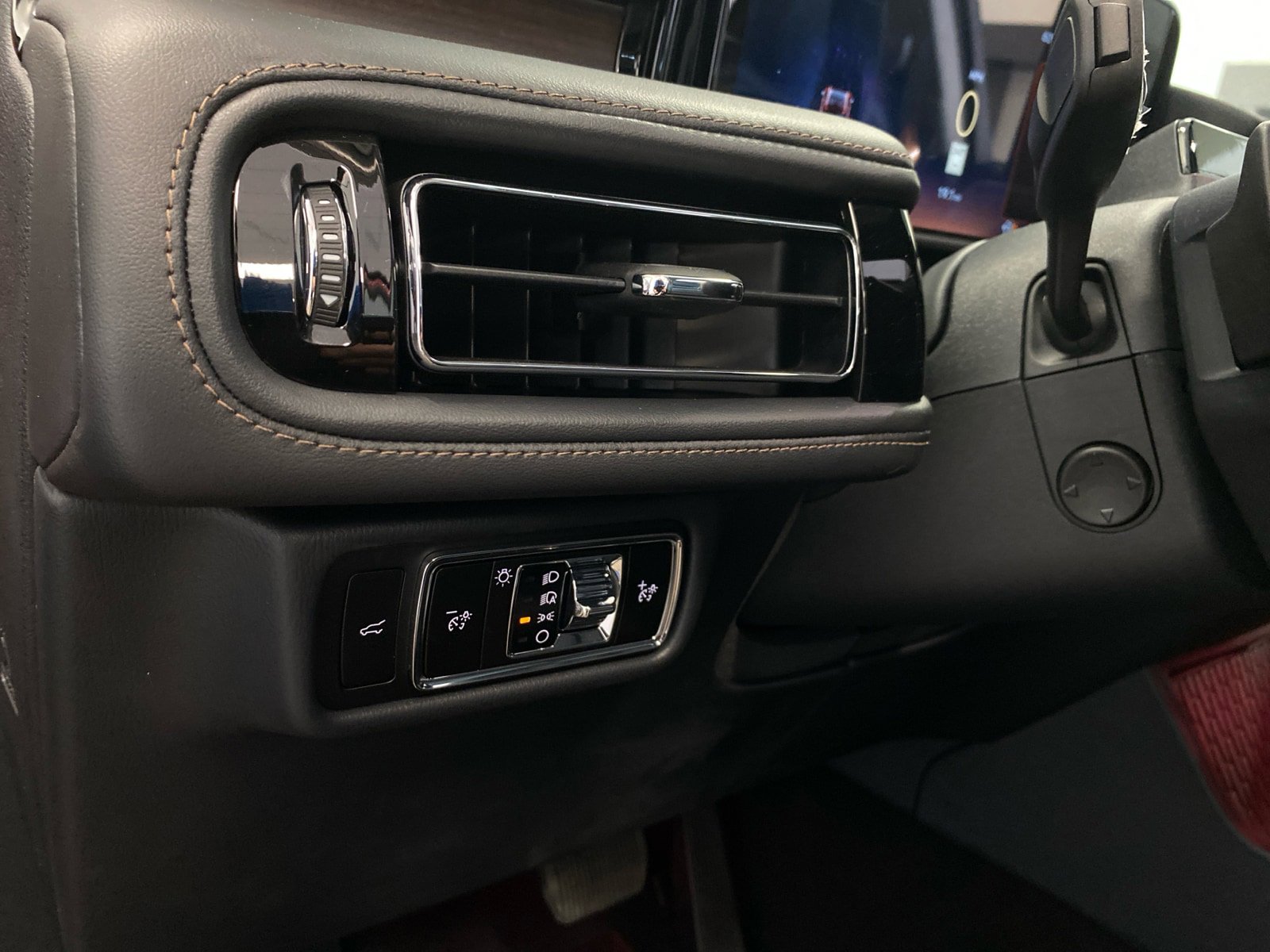 New 2026 Lincoln Aviator Reserve AWD/4WD image 46