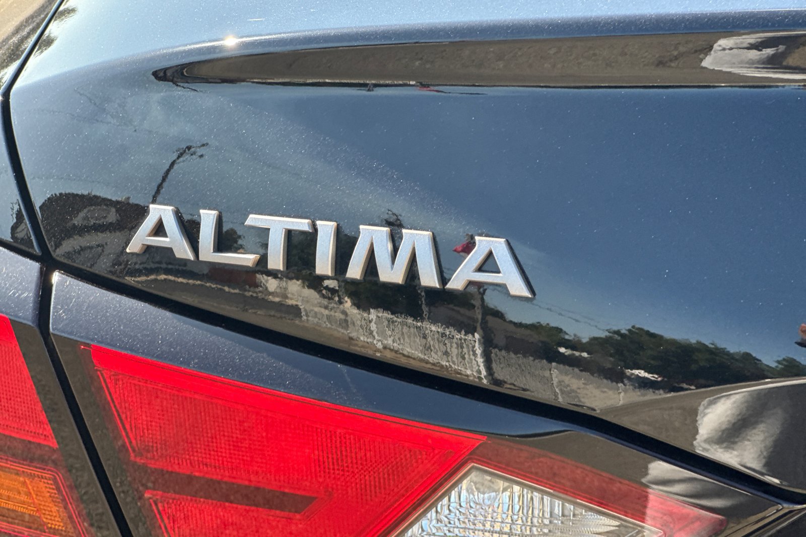 Certified 2025 Nissan Altima 2.5 SV FWD image 33