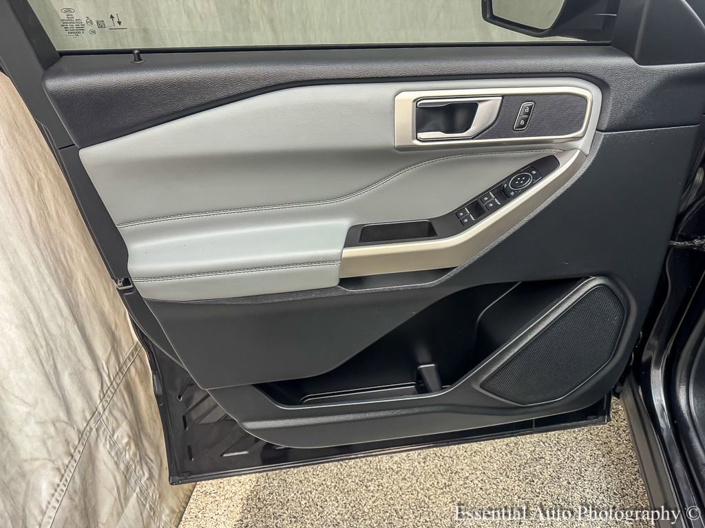 Used 2023 Ford Explorer XLT w/ Equipment Group 202A image 23