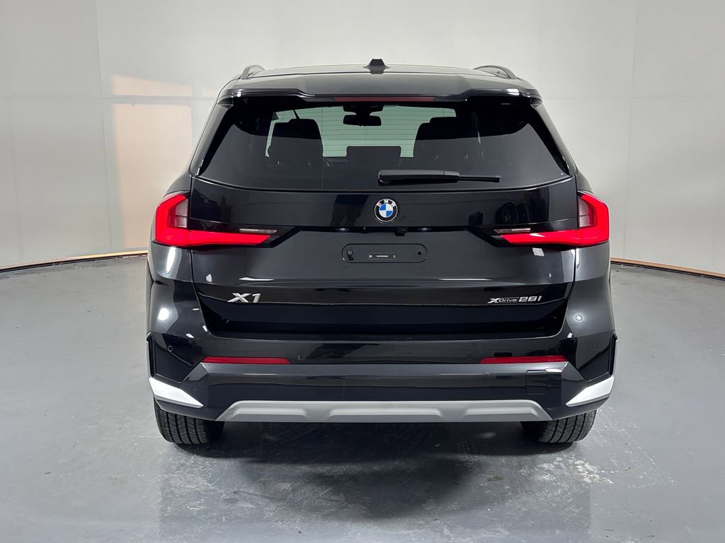 Used 2025 BMW X1 xDrive28i w/ Convenience Package image 5