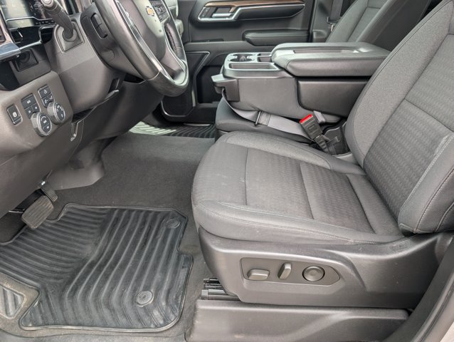 Used 2024 Chevrolet Silverado 1500 LT AWD/4WD image 14