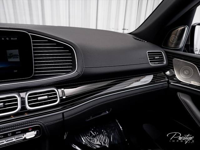 Used 2024 Mercedes-Benz Maybach GLS 600 4MATIC image 29