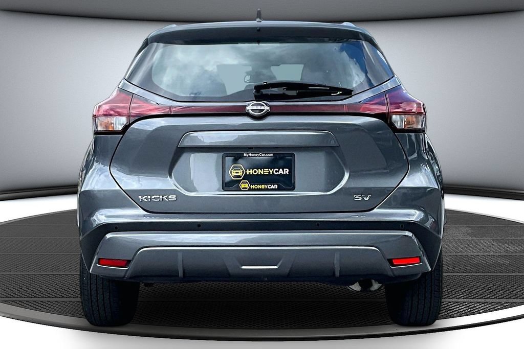 Used 2022 Nissan Kicks SV FWD image 5