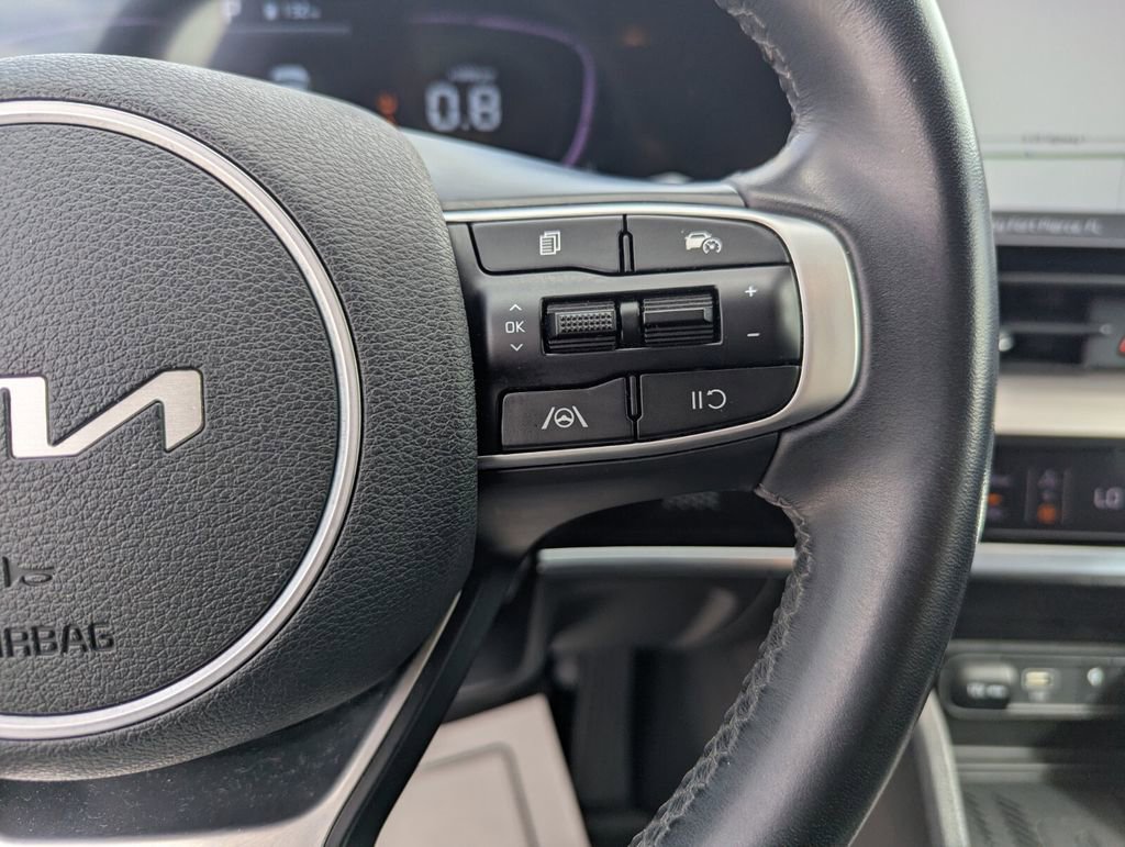 Used 2024 Kia Sportage EX image 28