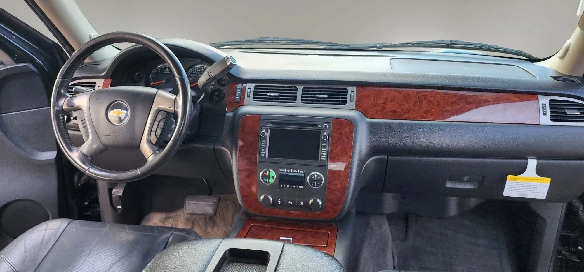 Used 2011 Chevrolet Avalanche LTZ AWD/4WD image 15