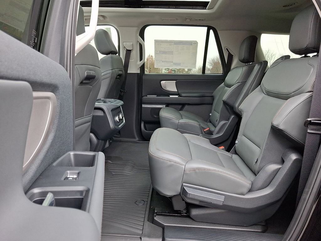 New 2025 Ford Expedition Max Active image 6
