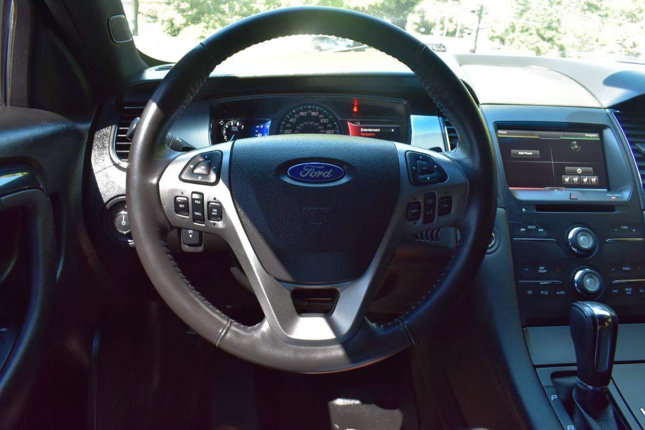 Used 2015 Ford Taurus SHO AWD/4WD image 30