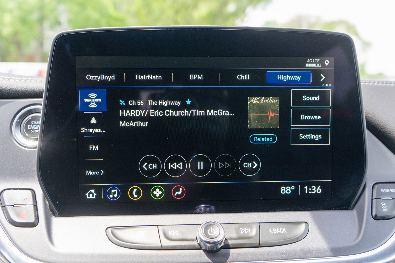 Used 2025 Chevrolet Blazer LT AWD/4WD image 16
