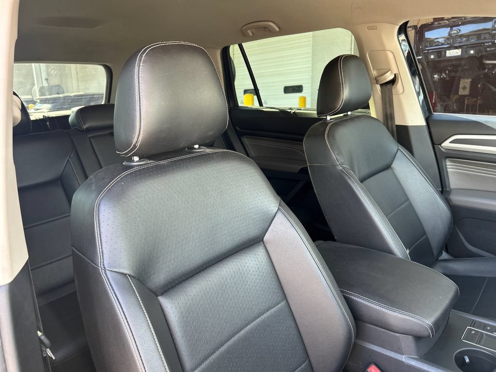 Used 2021 Volkswagen Atlas SE w/ Towing Package FWD image 15