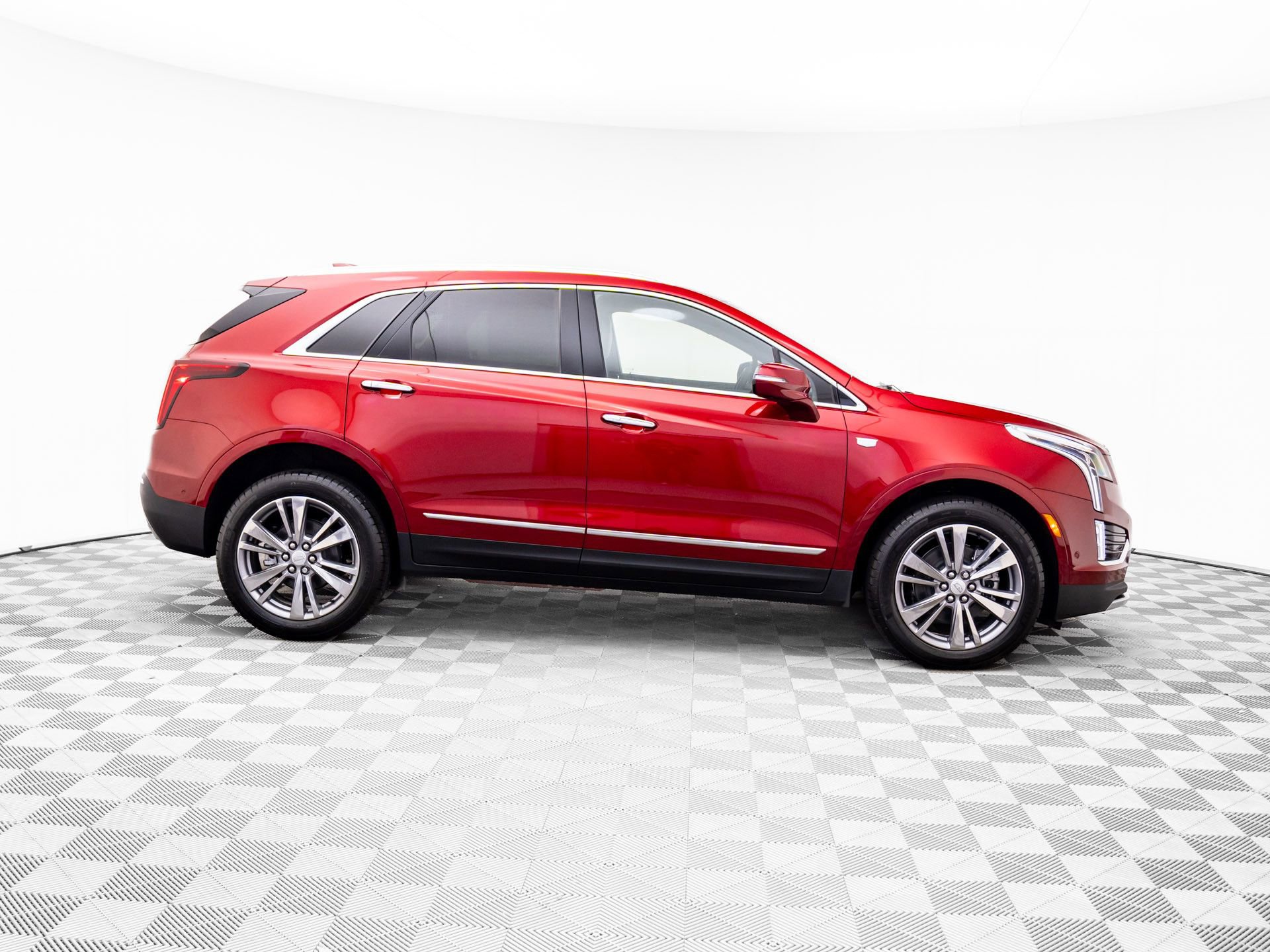 New 2026 Cadillac XT5 Premium Luxury w/ Driver Assist Package image 7