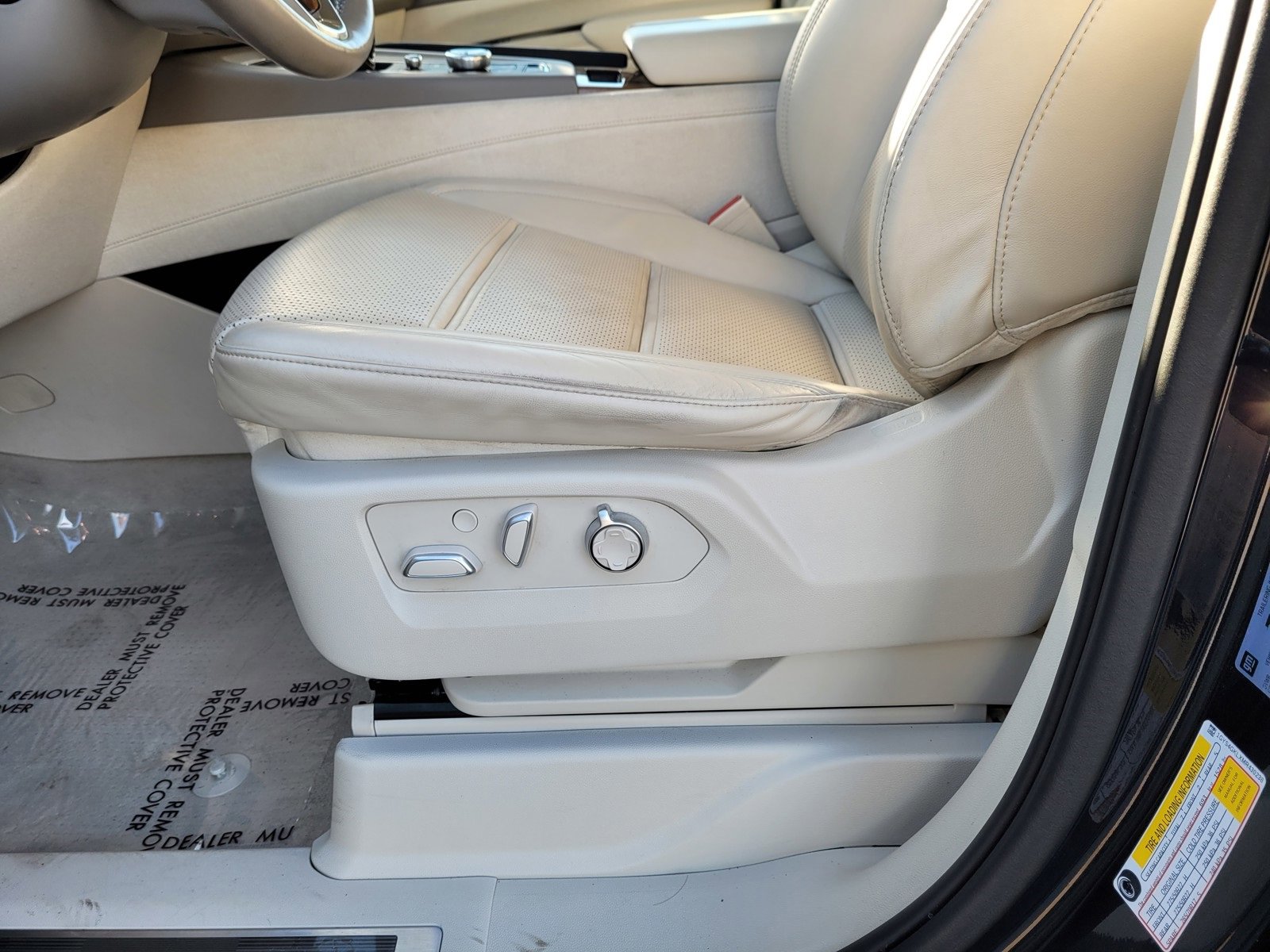 Used 2021 Cadillac Escalade Sport Platinum image 11