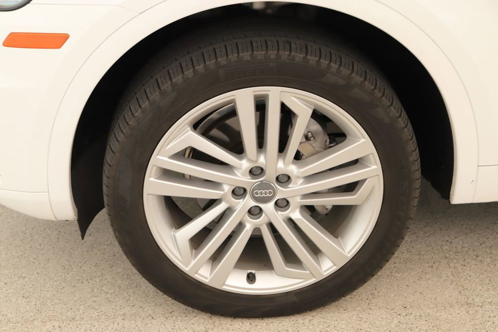 Used 2018 Audi Q5 2.0T Premium Plus w/ Premium Plus Package AWD/4WD image 35