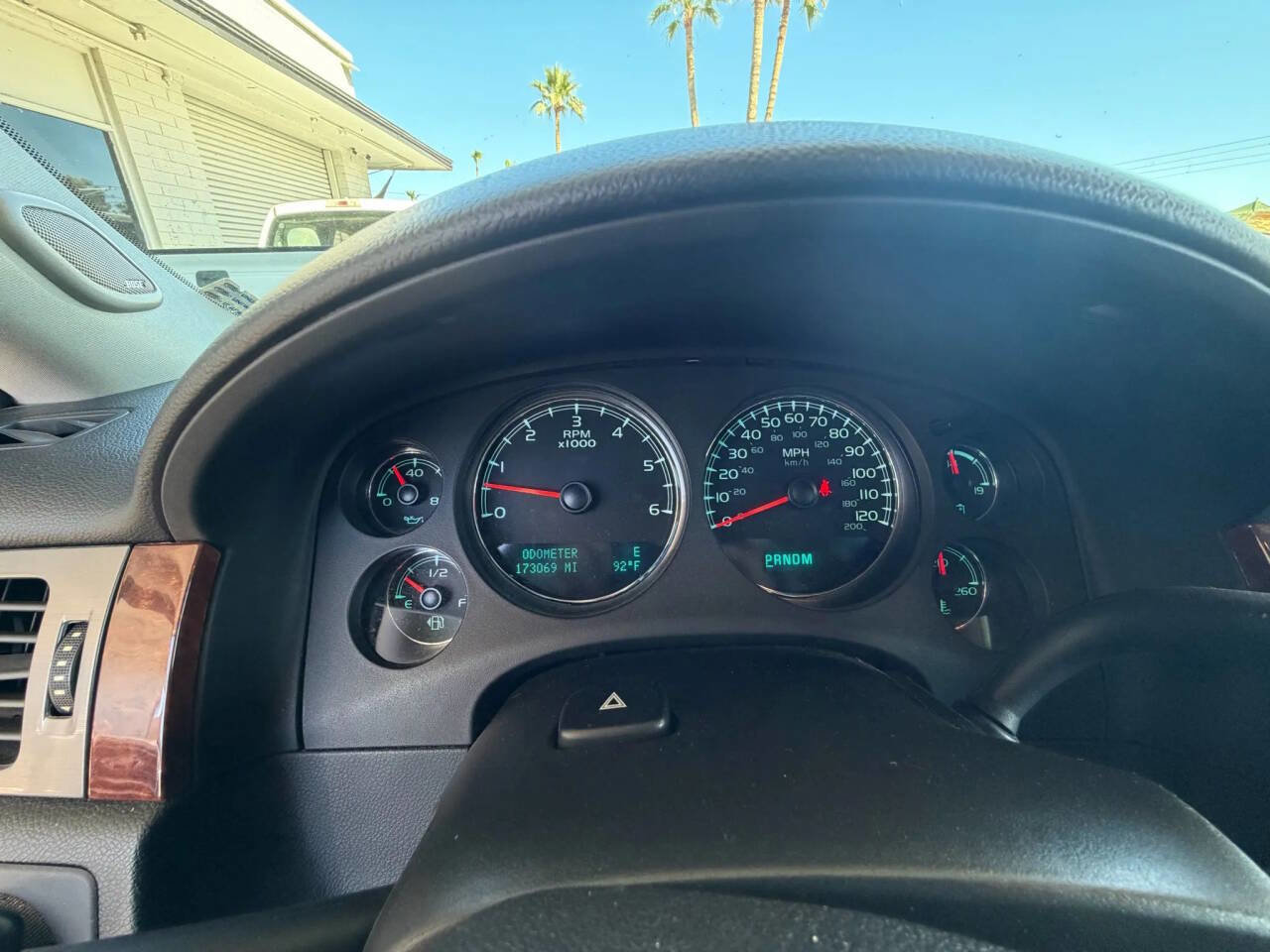 Used 2014 Chevrolet Suburban LT image 10