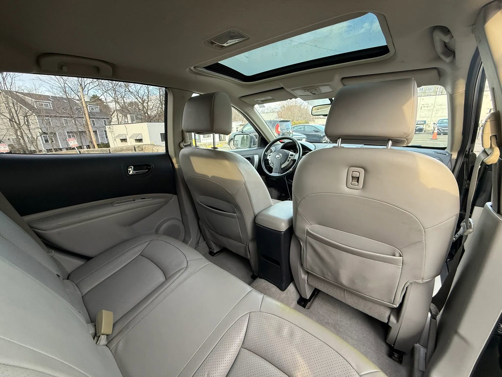 Used 2011 Nissan Rogue SV w/ SL Pkg FWD image 29