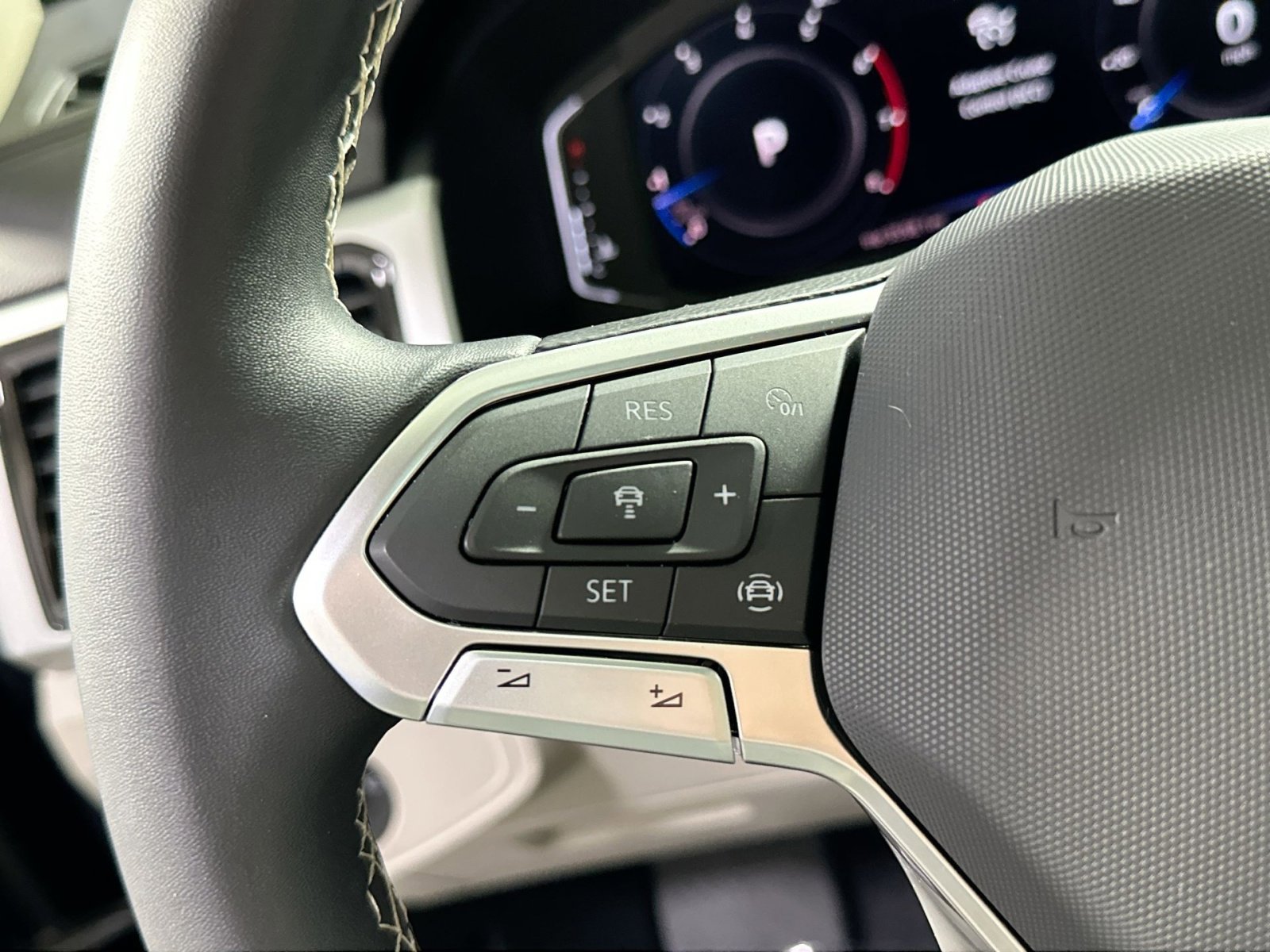 Used 2023 Volkswagen Atlas SE w/ Panoramic Sunroof Package image 20