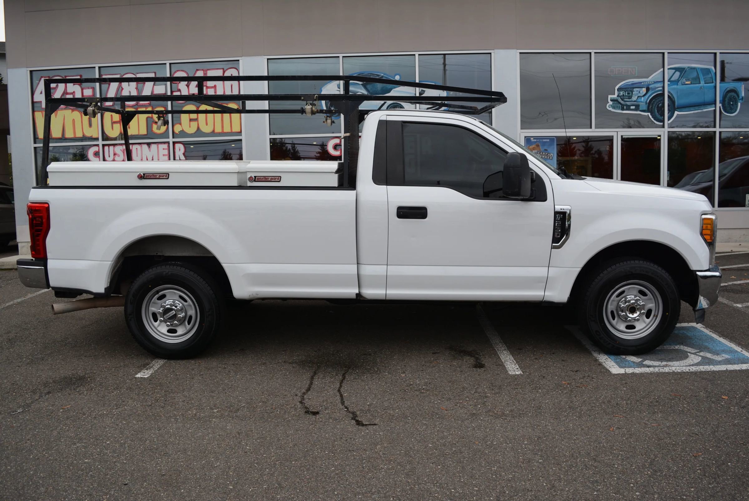 Used 2017 Ford F250 XL w/ XL Value Package image 9