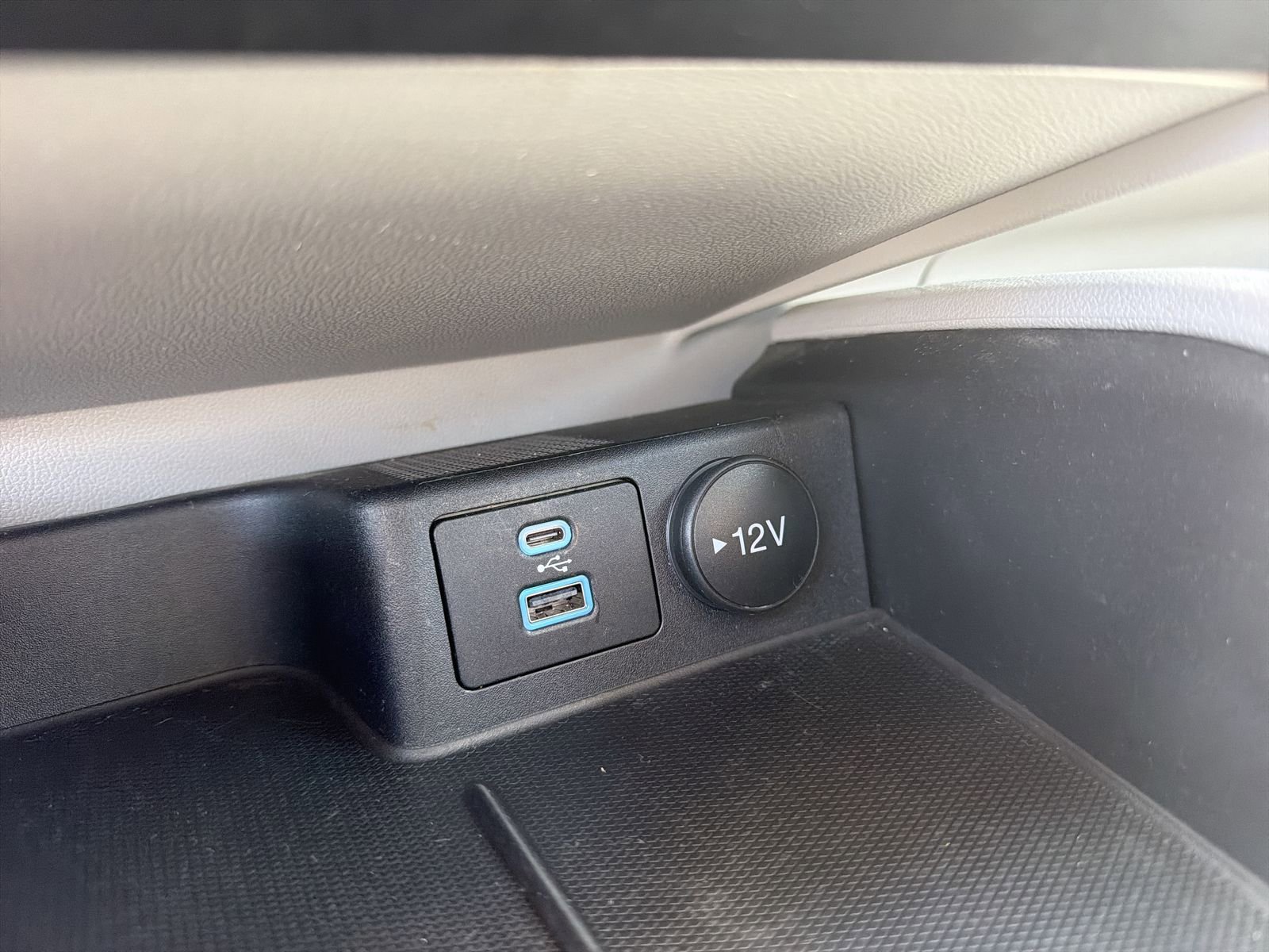 Used 2023 Ford Escape Active AWD/4WD image 34