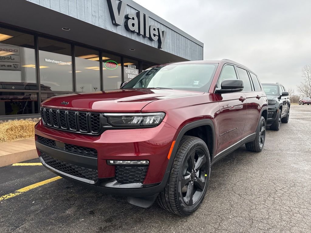 New 2025 Jeep Grand Cherokee L Limited w/ Black Appearance Package image 4