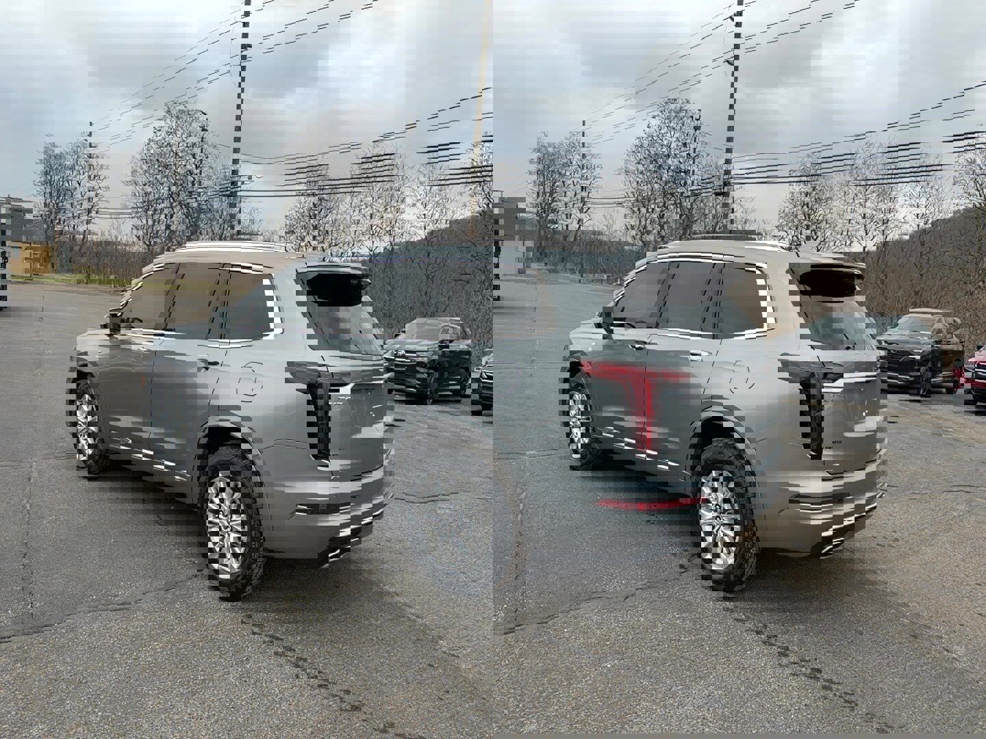 Used 2024 Cadillac XT6 Luxury w/ LPO, Floor Liner Package image 7