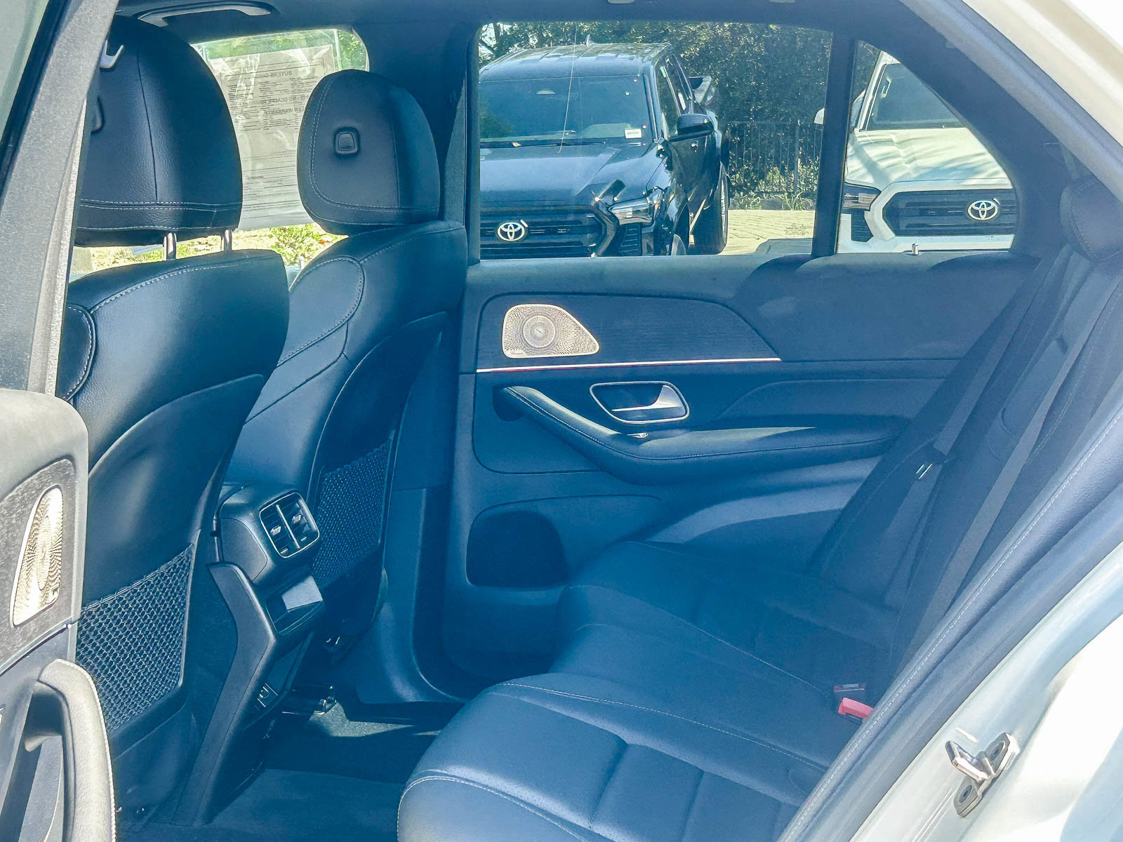 Used 2022 Mercedes-Benz GLE 350 w/ Premium Package image 18