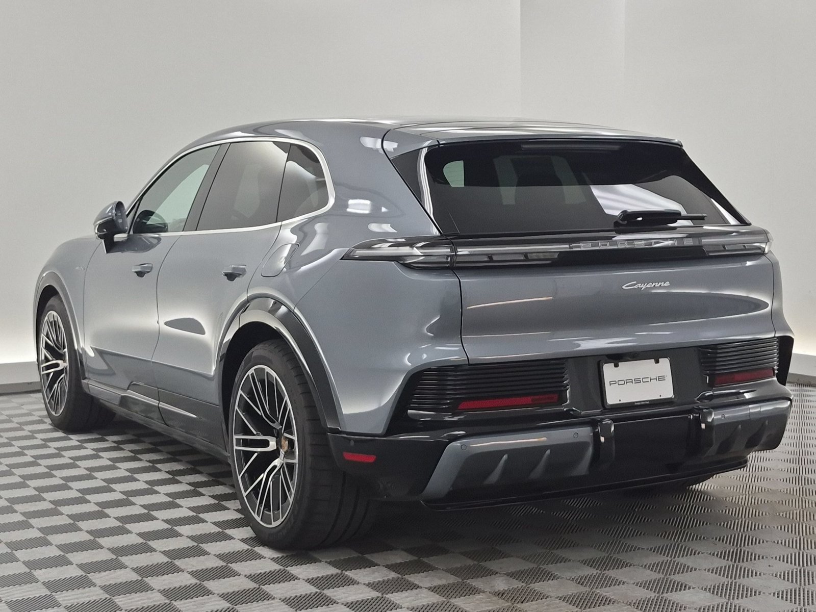 New 2026 Porsche Cayenne Electric AWD/4WD video 3
