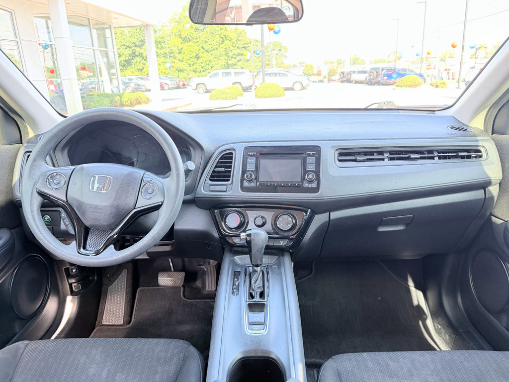 Used 2018 Honda HR-V LX image 10